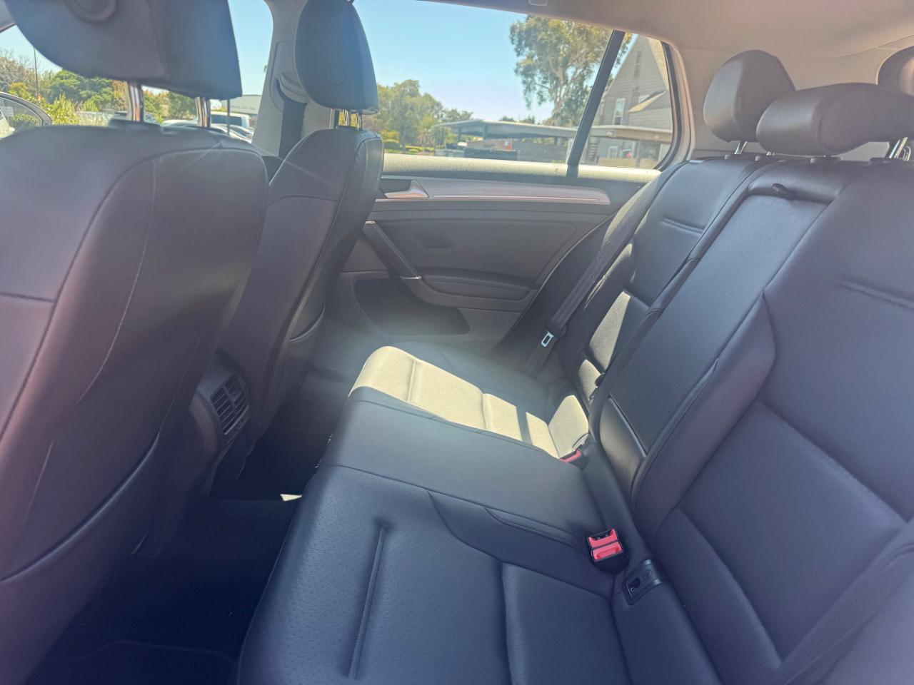 Volkswagen e-Golf SEL Premium 2016