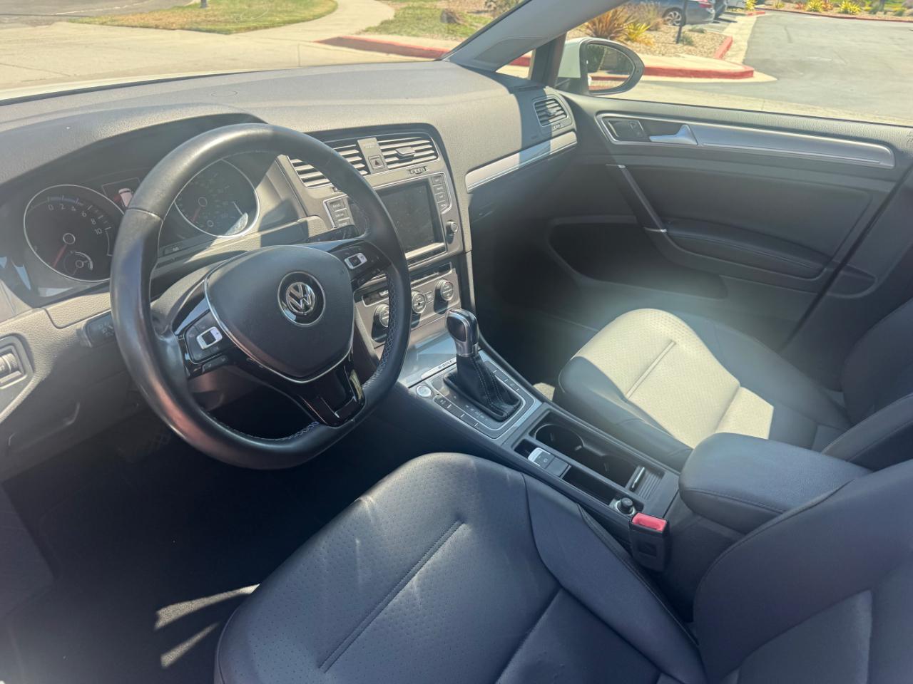 Volkswagen e-Golf SEL Premium 2016