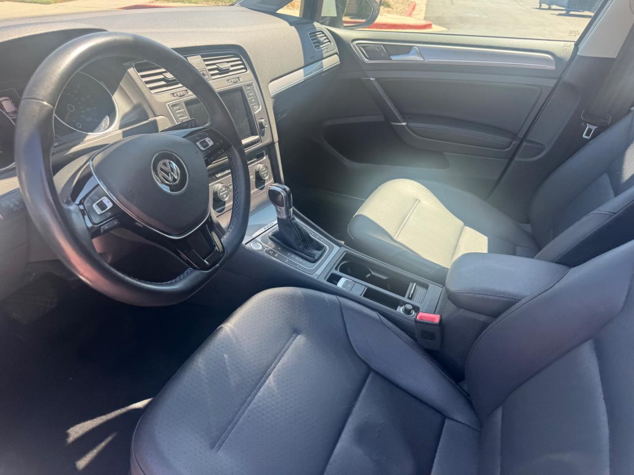 Volkswagen e-Golf SEL Premium 2016
