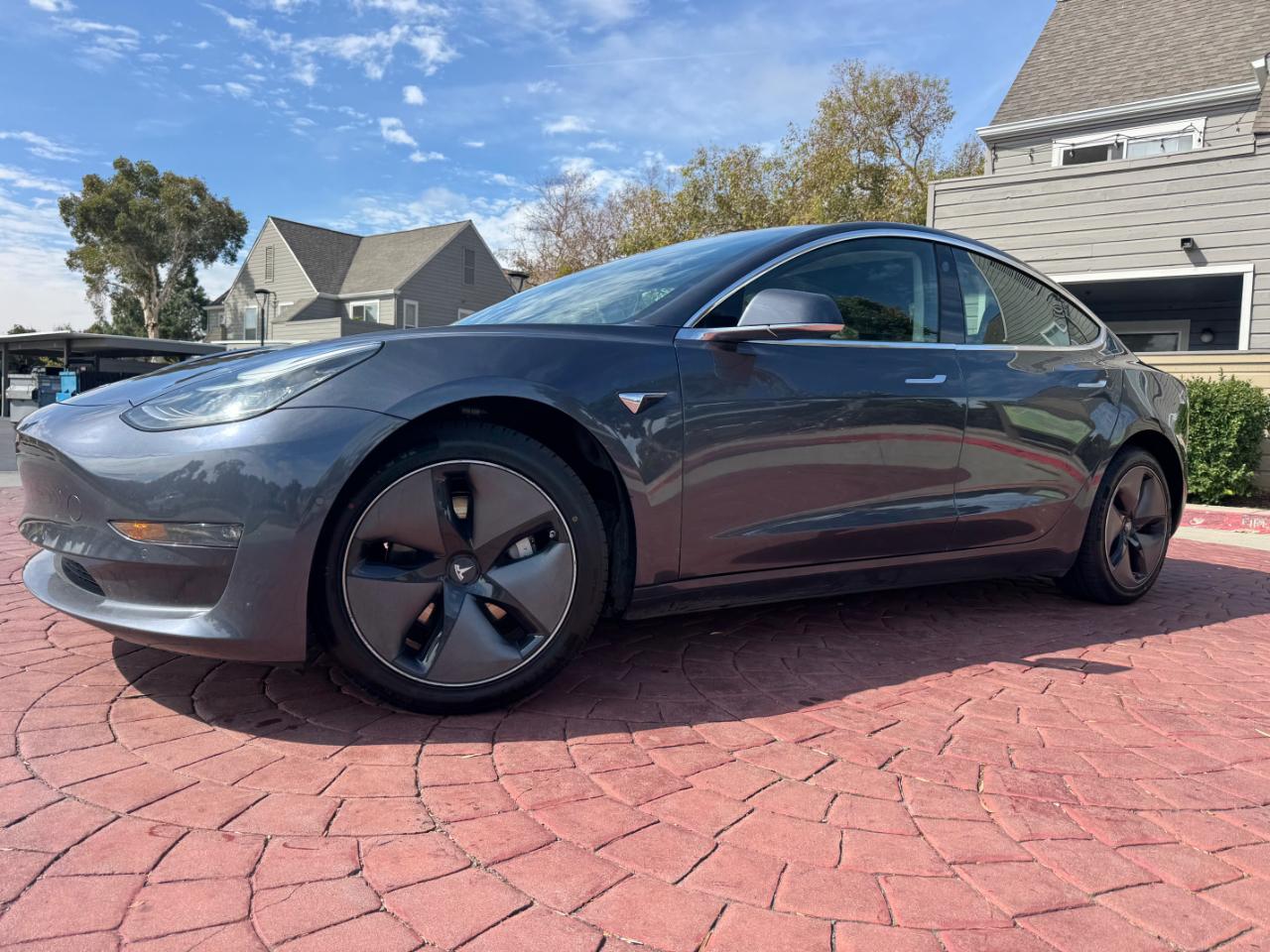 Tesla Model 3 Base 2018