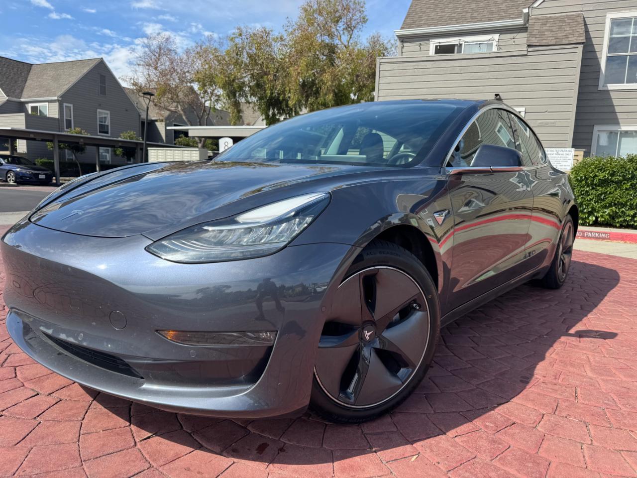 Tesla Model 3 Base 2018