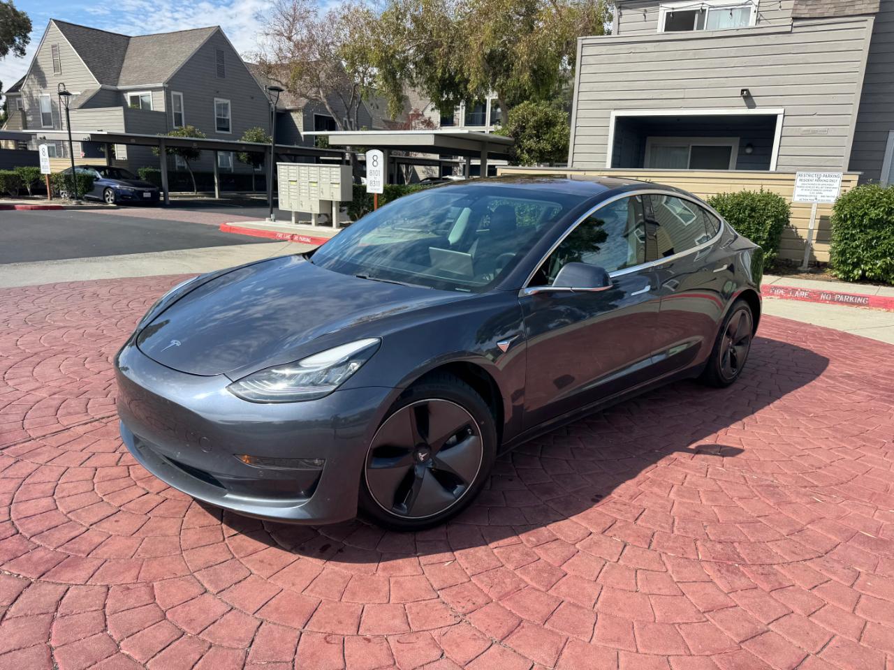 Tesla Model 3 Base 2018