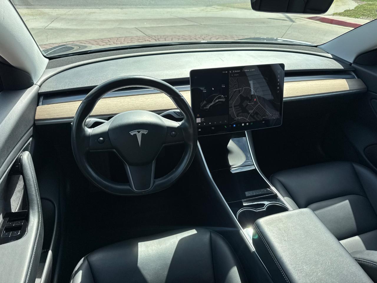 Tesla Model 3 Base 2018