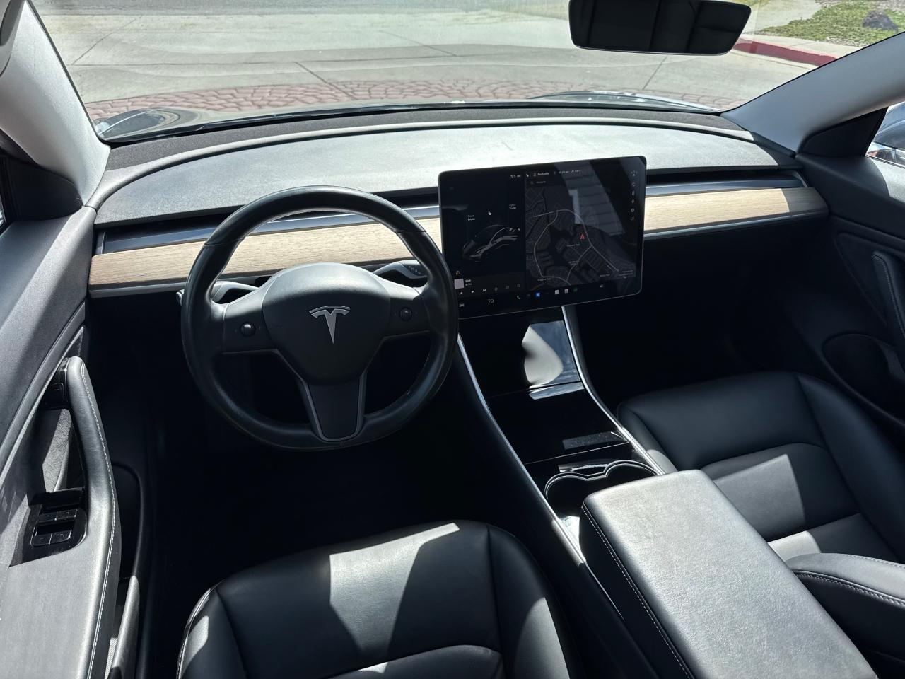 Tesla Model 3 Base 2018