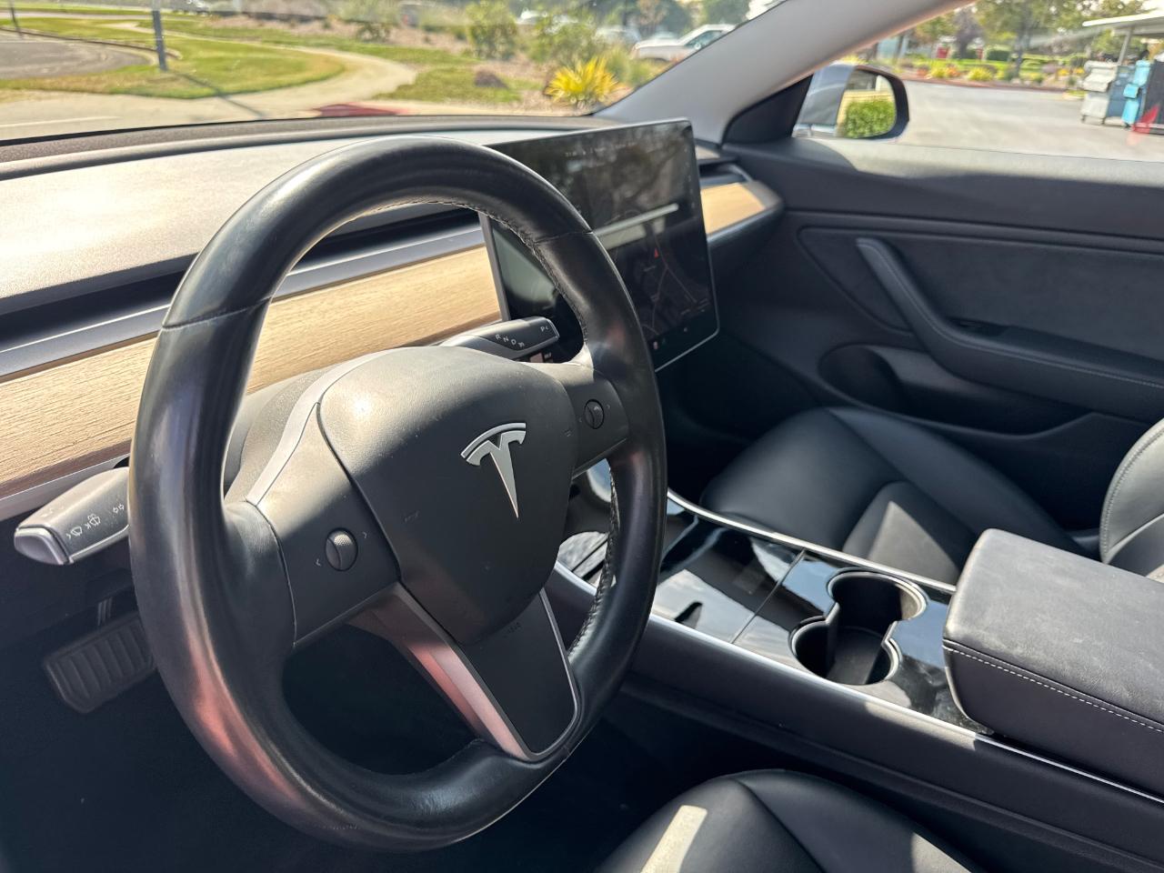 Tesla Model 3 Base 2018
