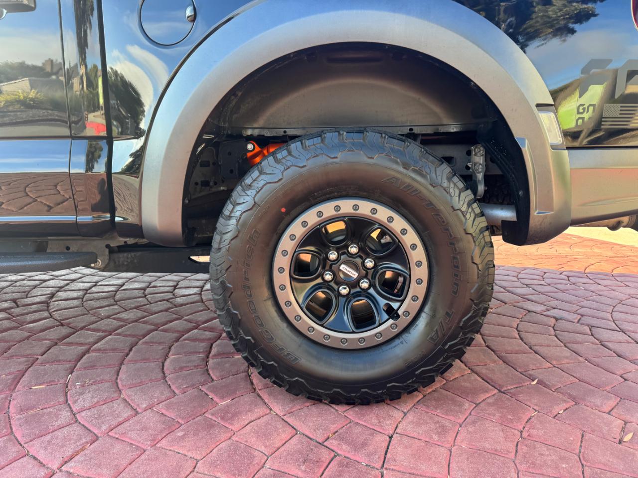 Ford F-150 Raptor SuperCrew 4WD 2021
