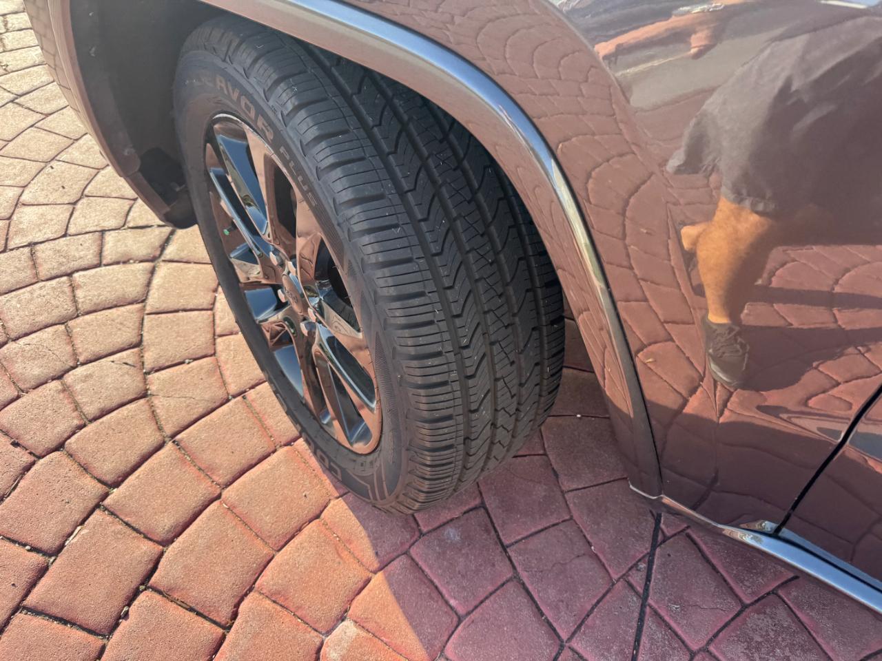 Jeep Grand Cherokee Laredo X 2WD 2021