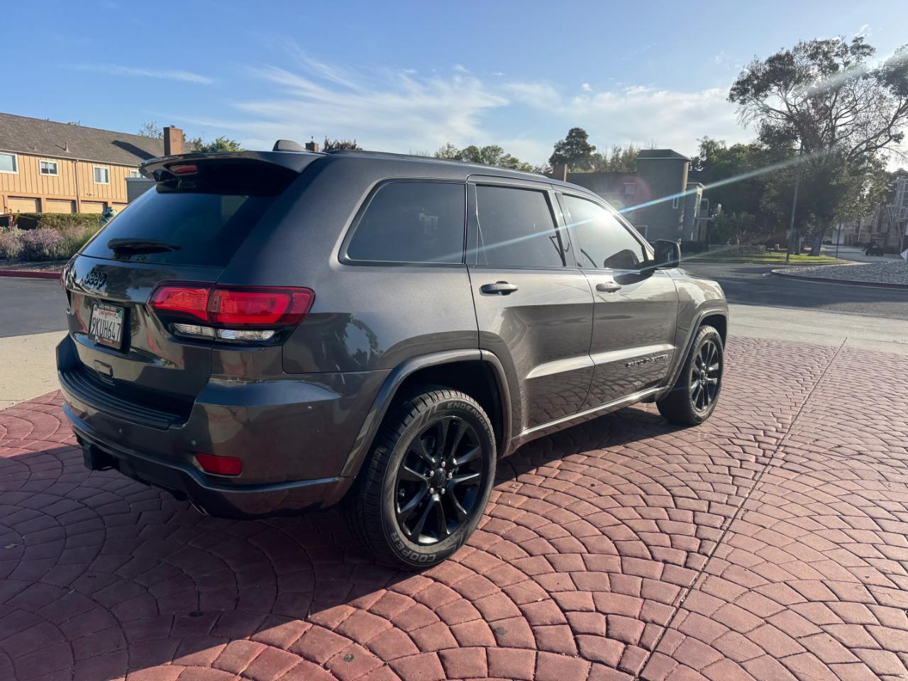 Jeep Grand Cherokee Laredo X 2WD 2021
