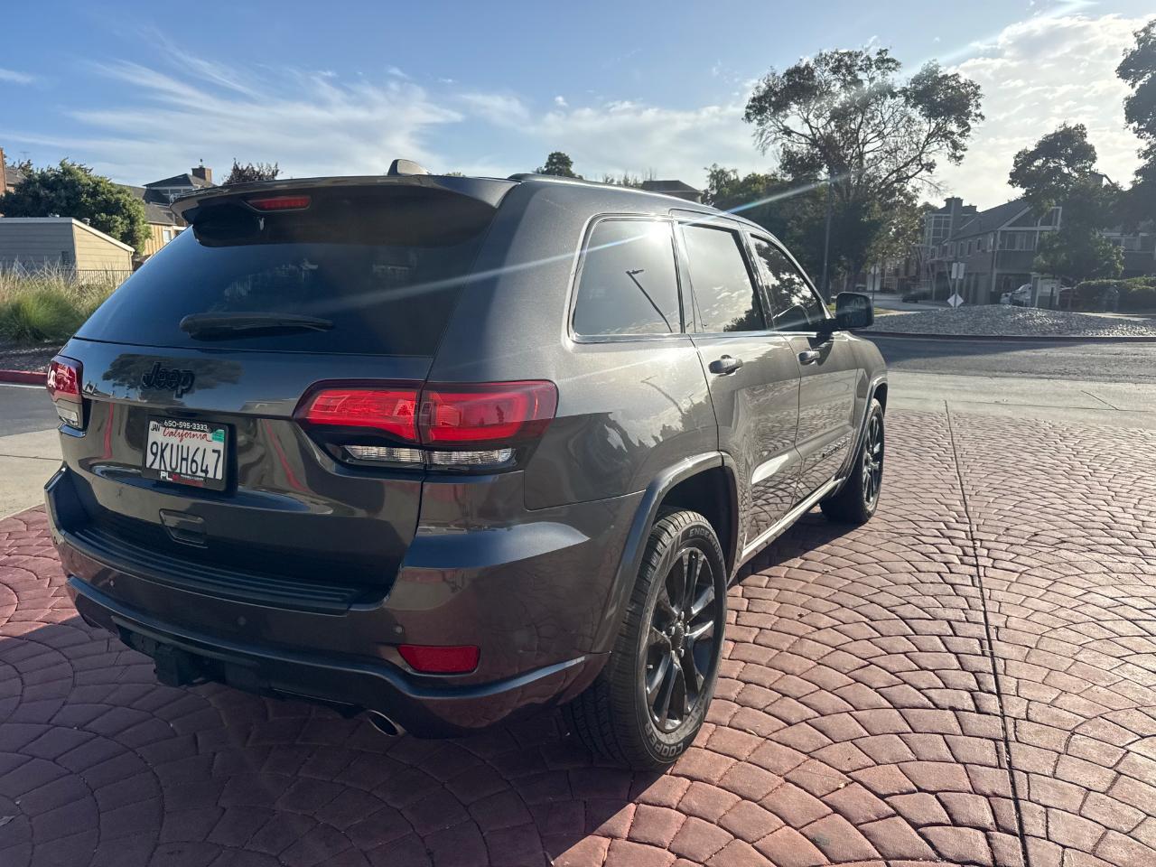 Jeep Grand Cherokee Laredo X 2WD 2021
