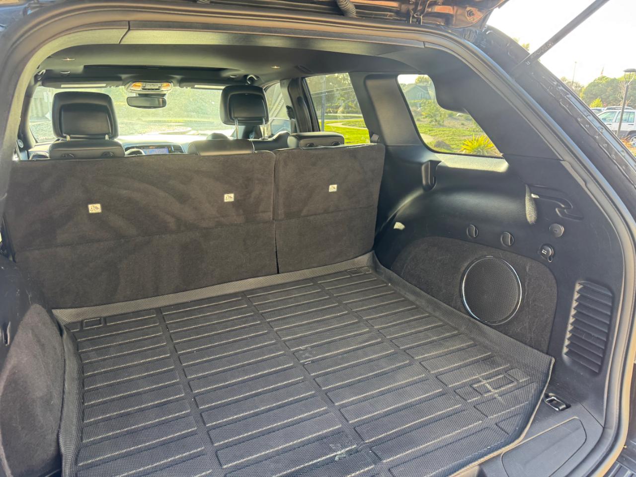 Jeep Grand Cherokee Laredo X 2WD 2021