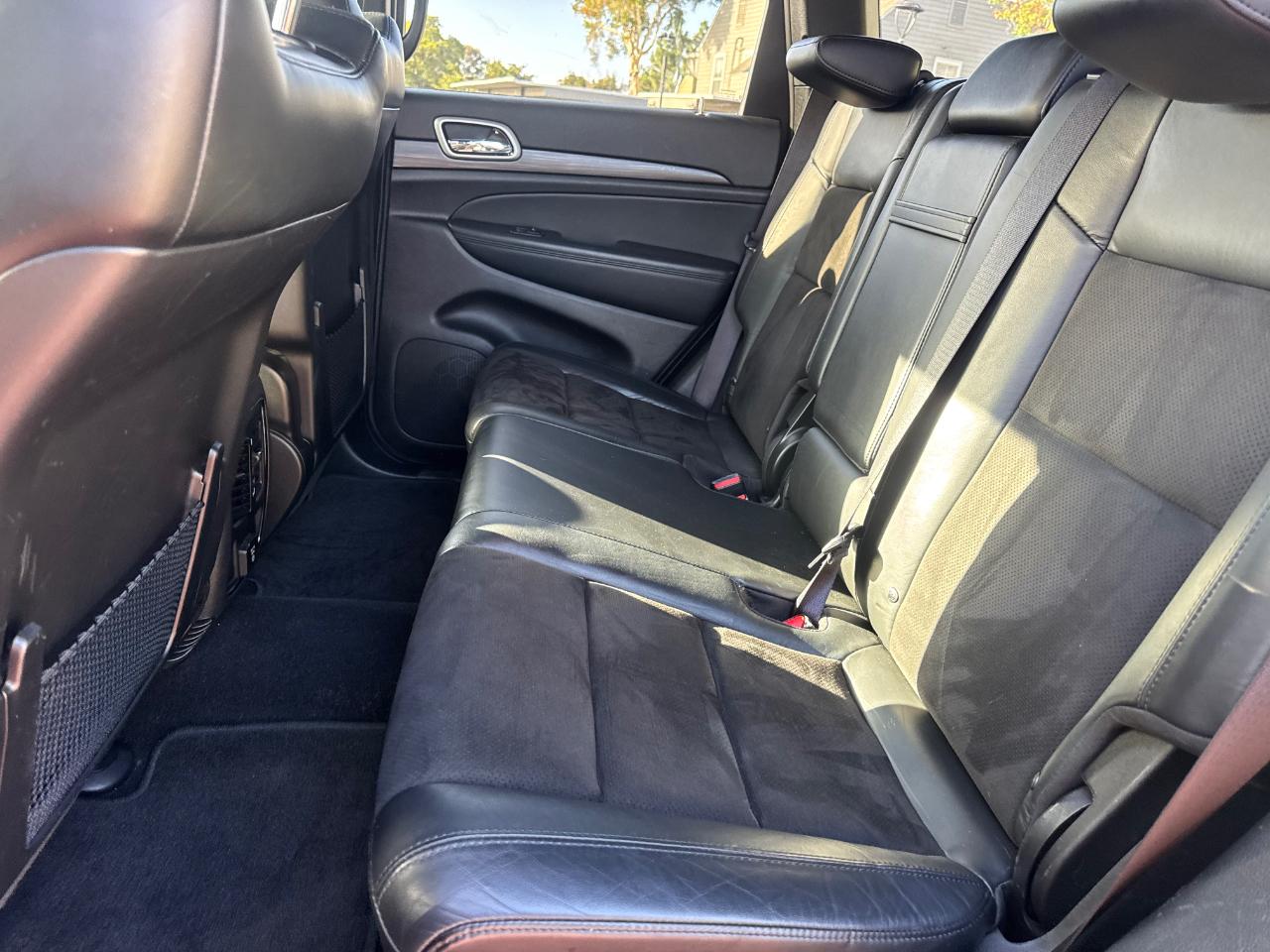 Jeep Grand Cherokee Laredo X 2WD 2021