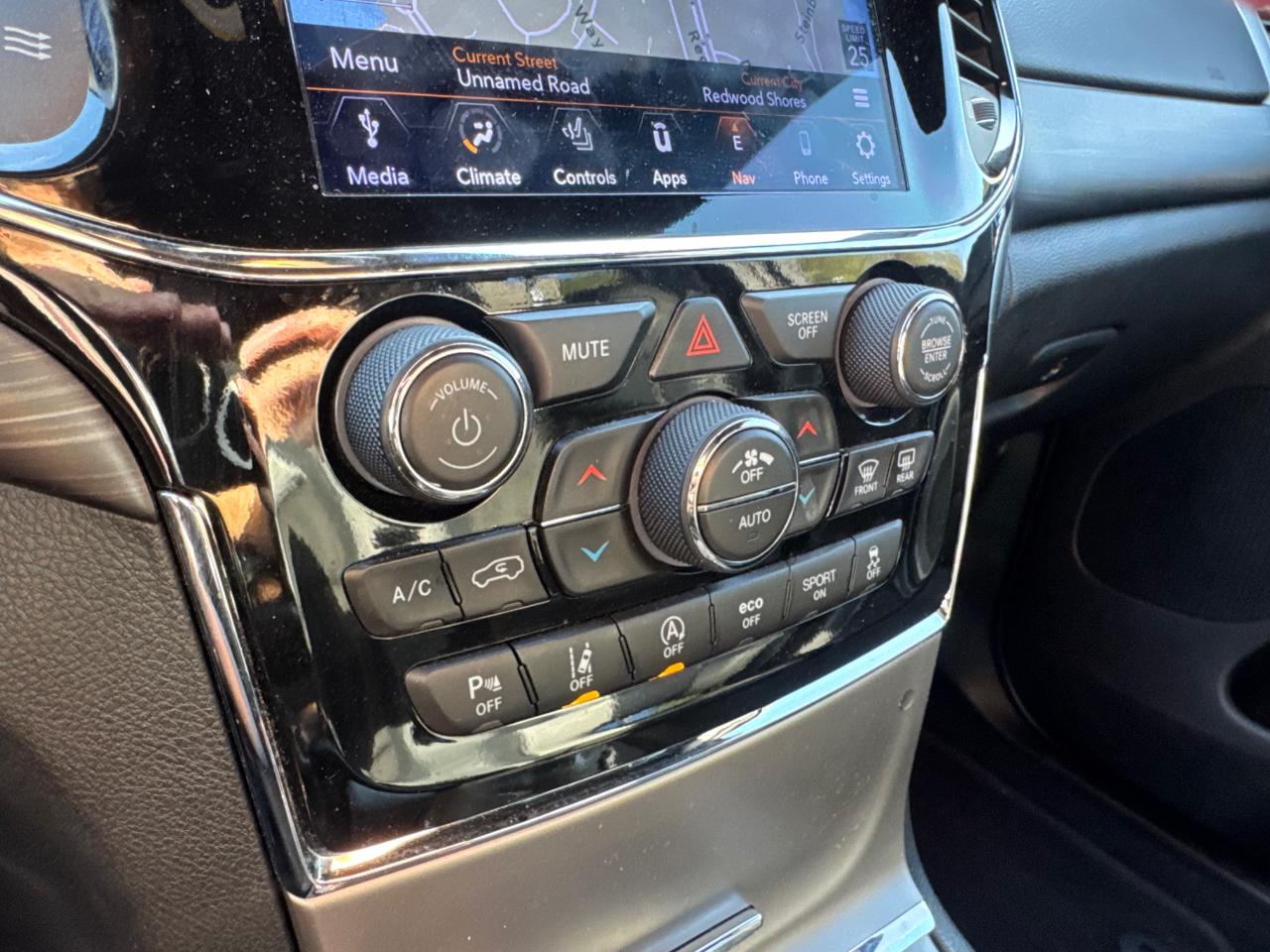 Jeep Grand Cherokee Laredo X 2WD 2021