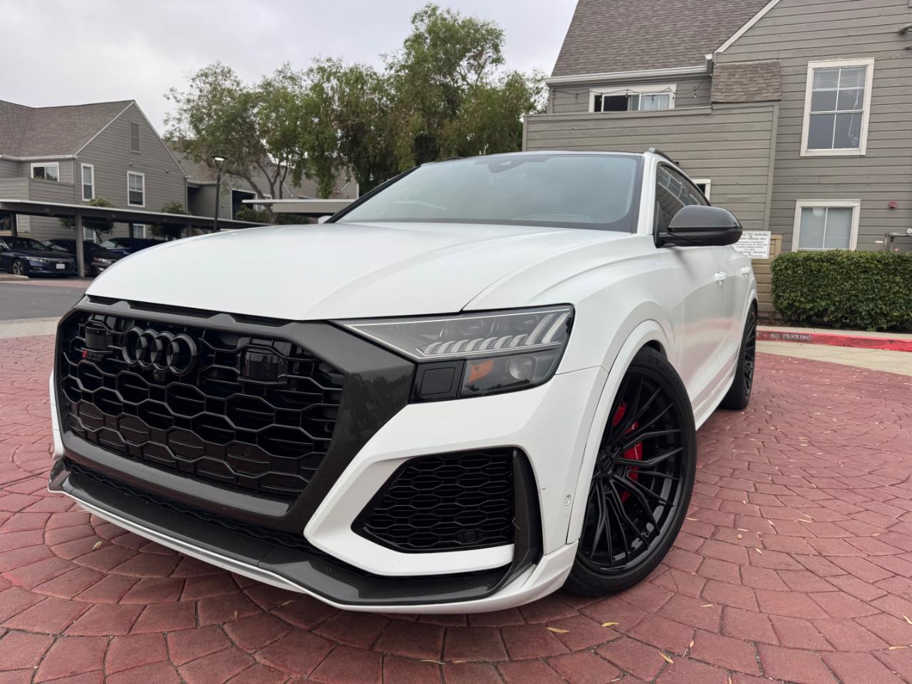 Audi RS Q8  2020