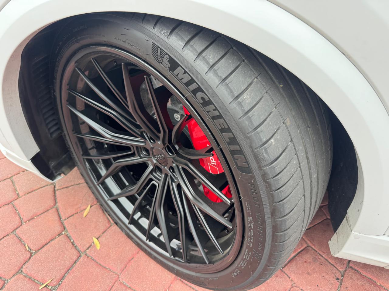 Audi RS Q8  2020