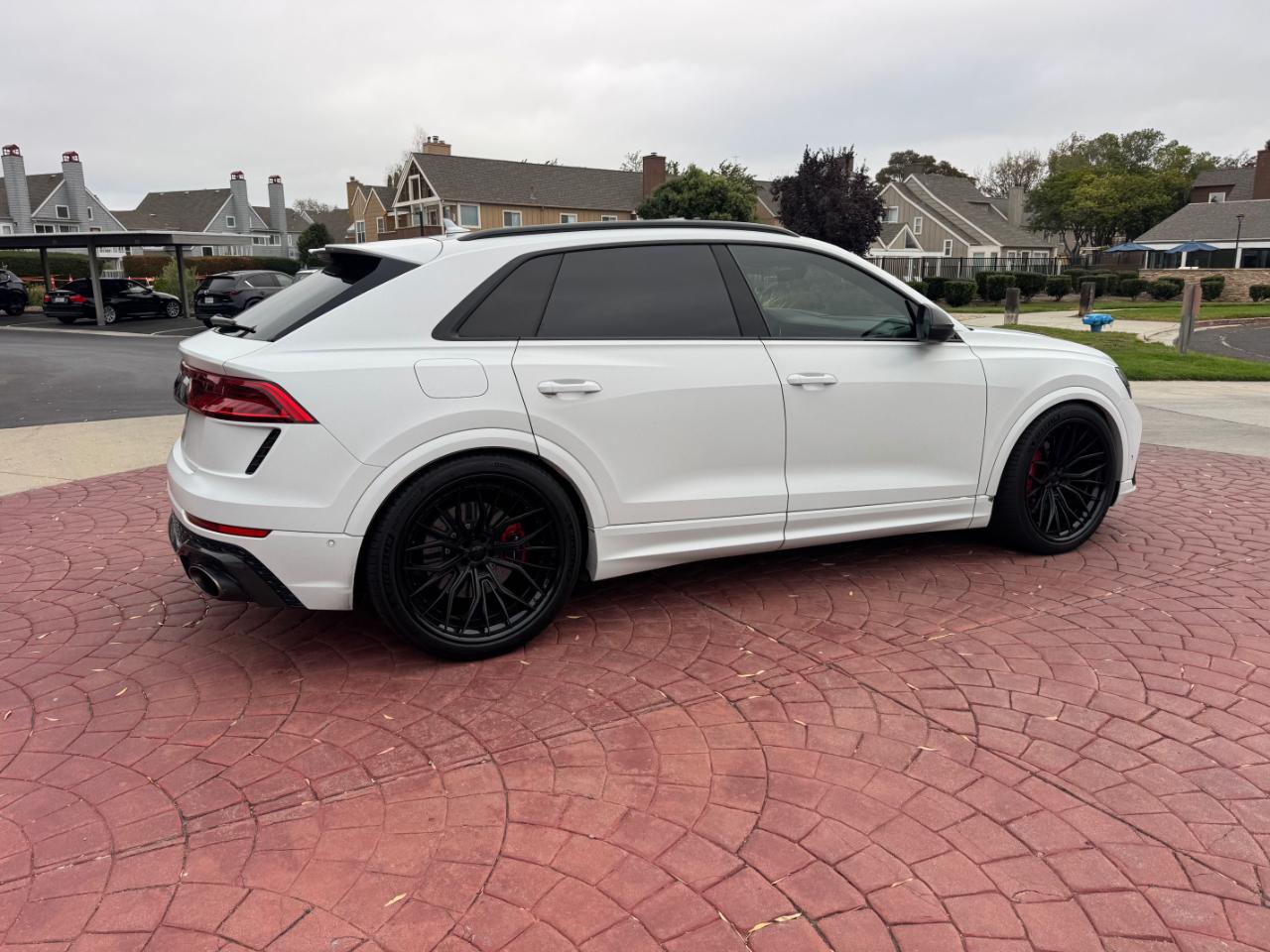 Audi RS Q8  2020