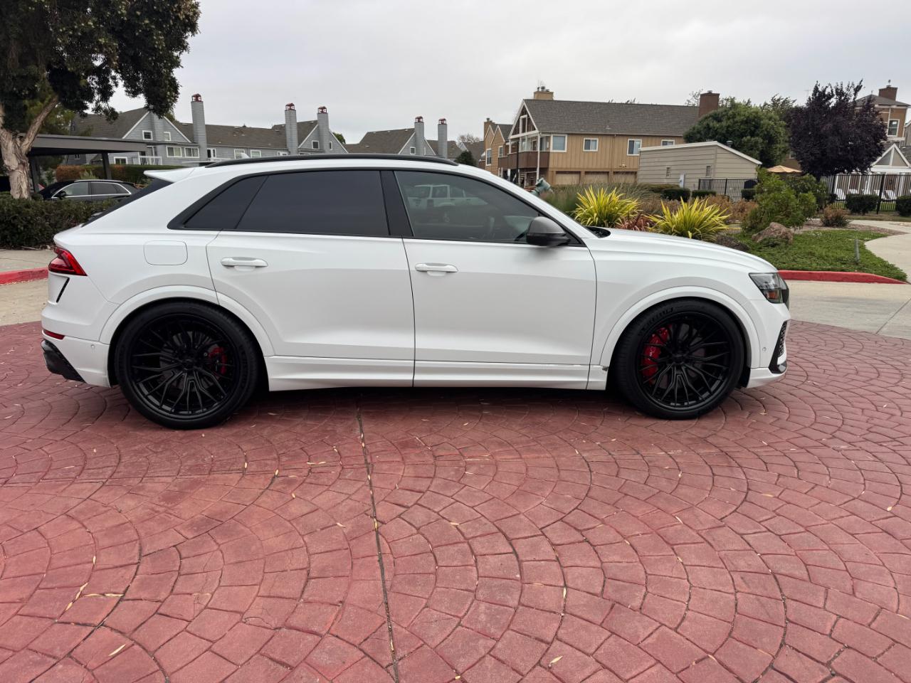 Audi RS Q8  2020