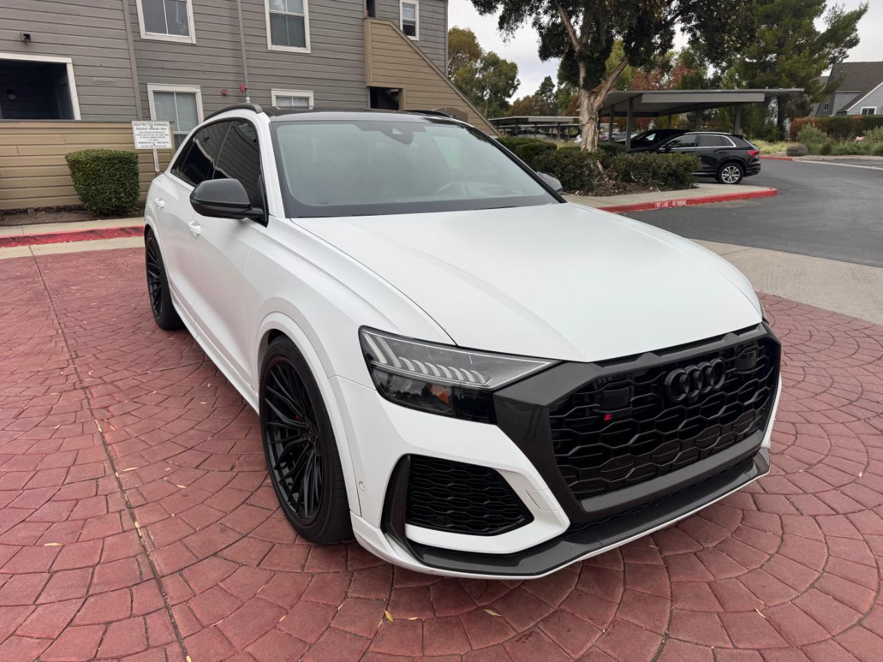 Audi RS Q8  2020