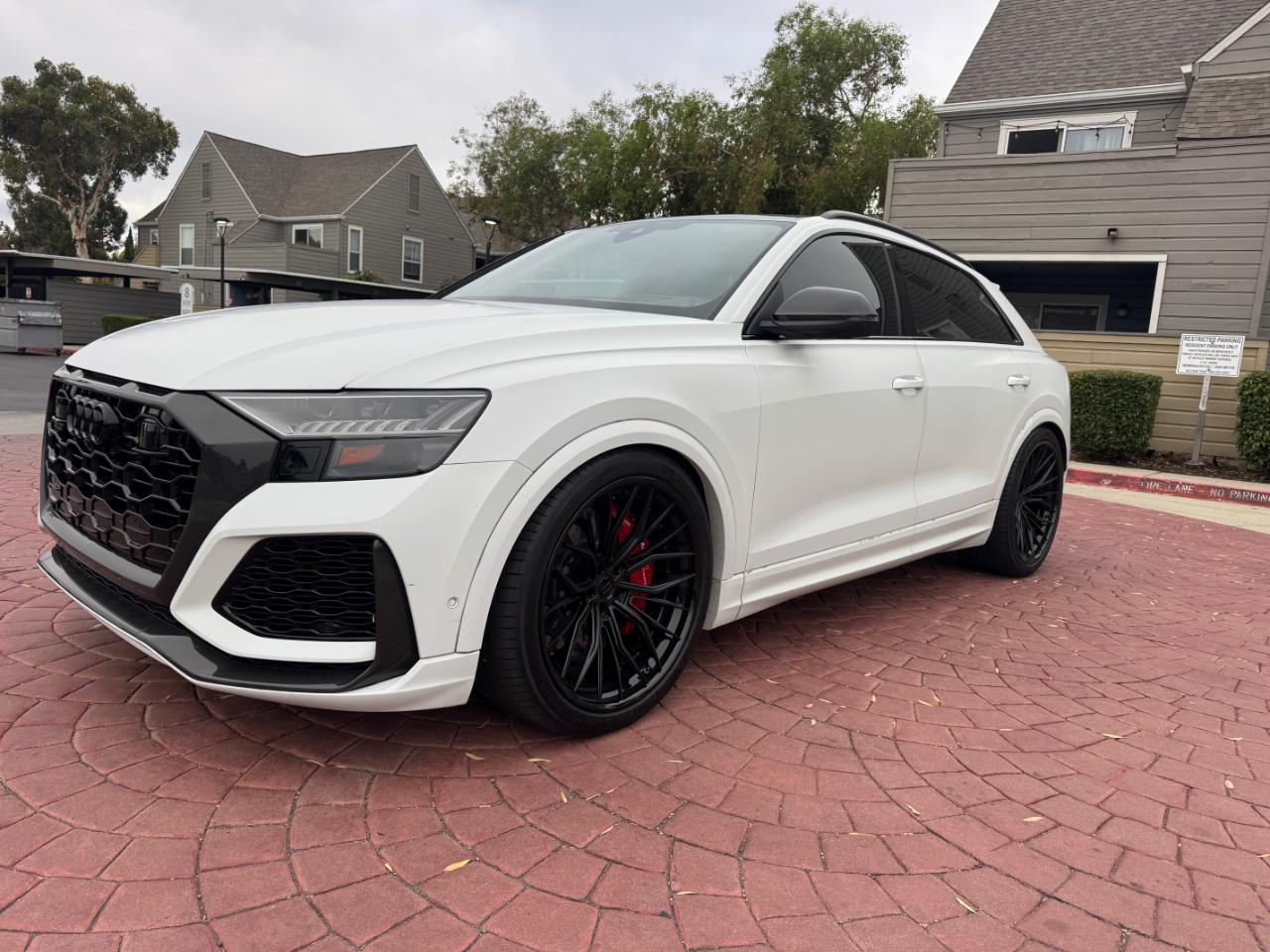Audi RS Q8  2020