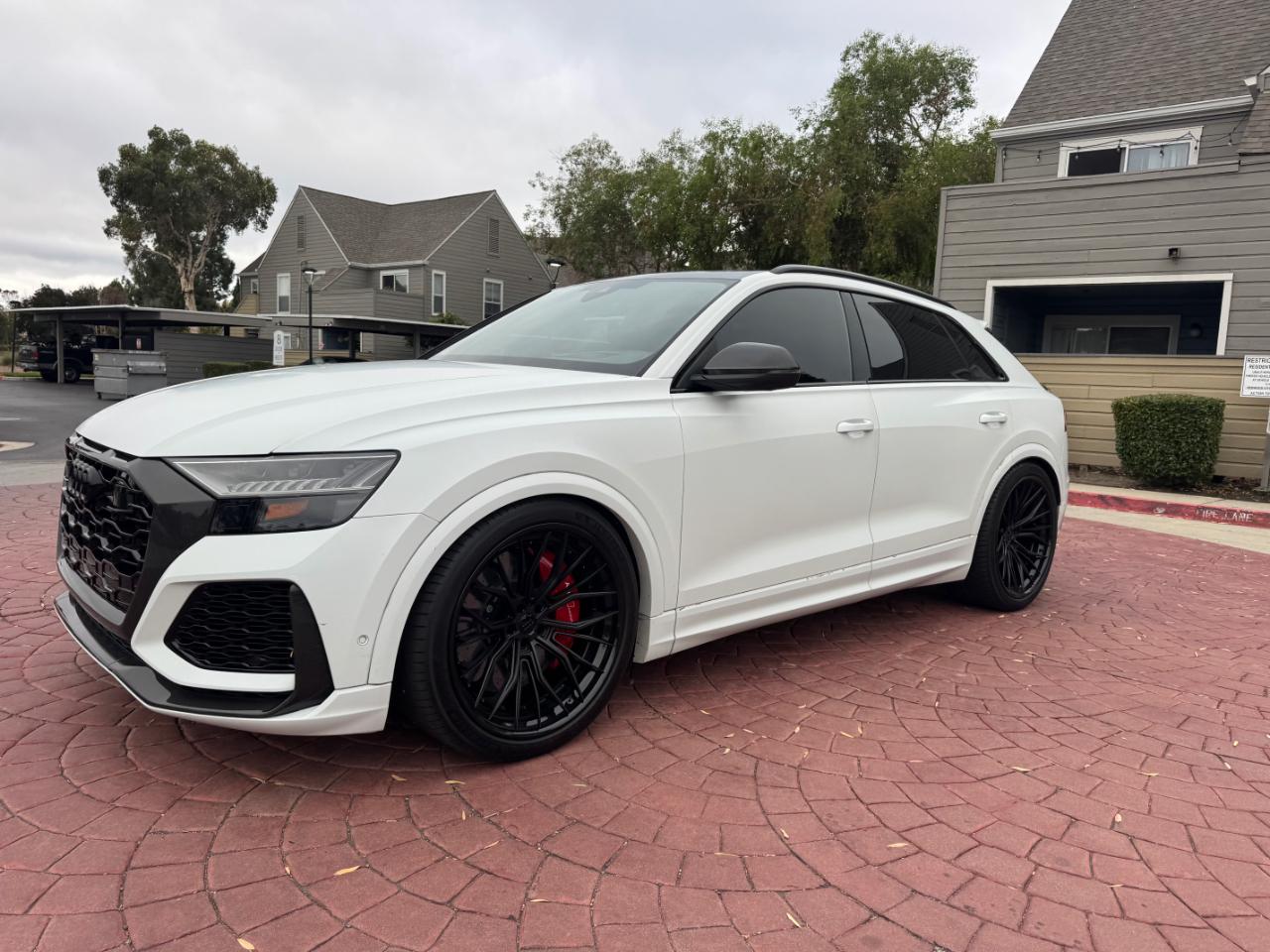 Audi RS Q8  2020