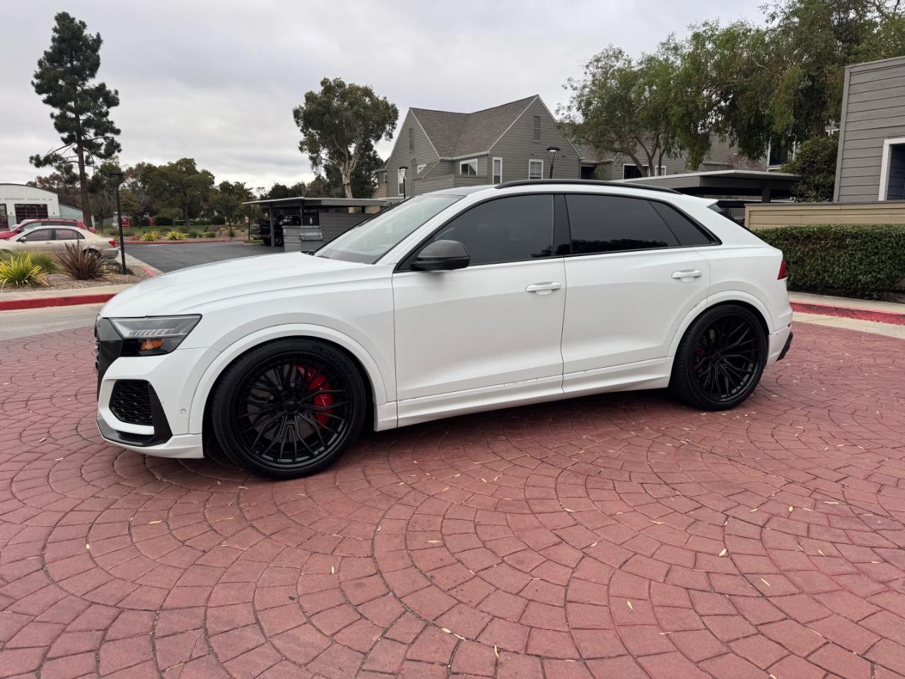 Audi RS Q8  2020