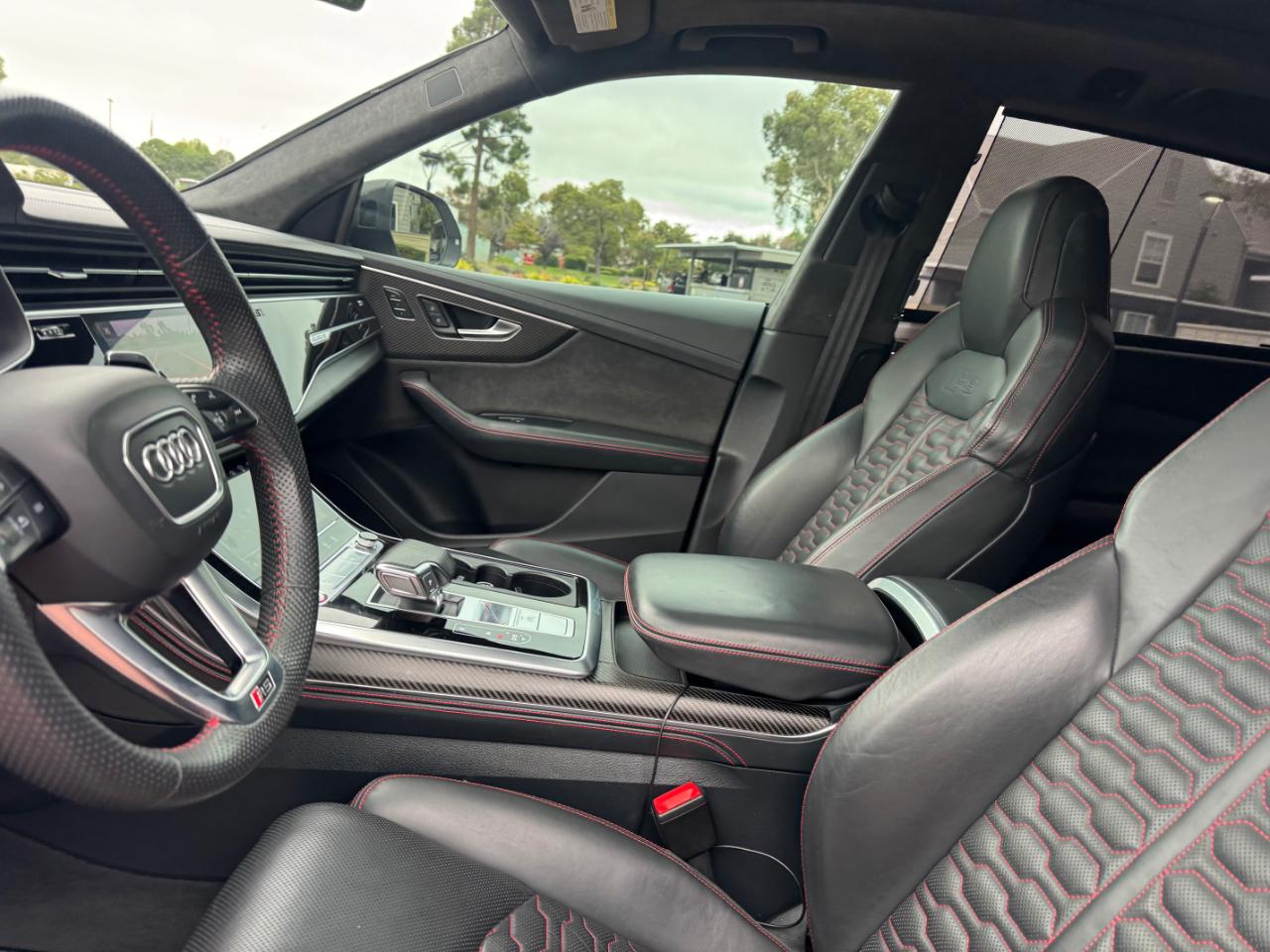 Audi RS Q8  2020