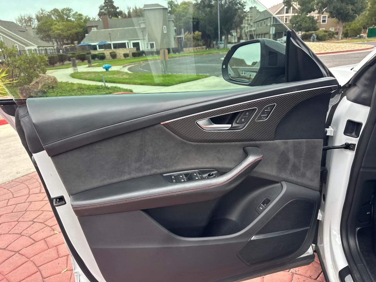 Audi RS Q8  2020
