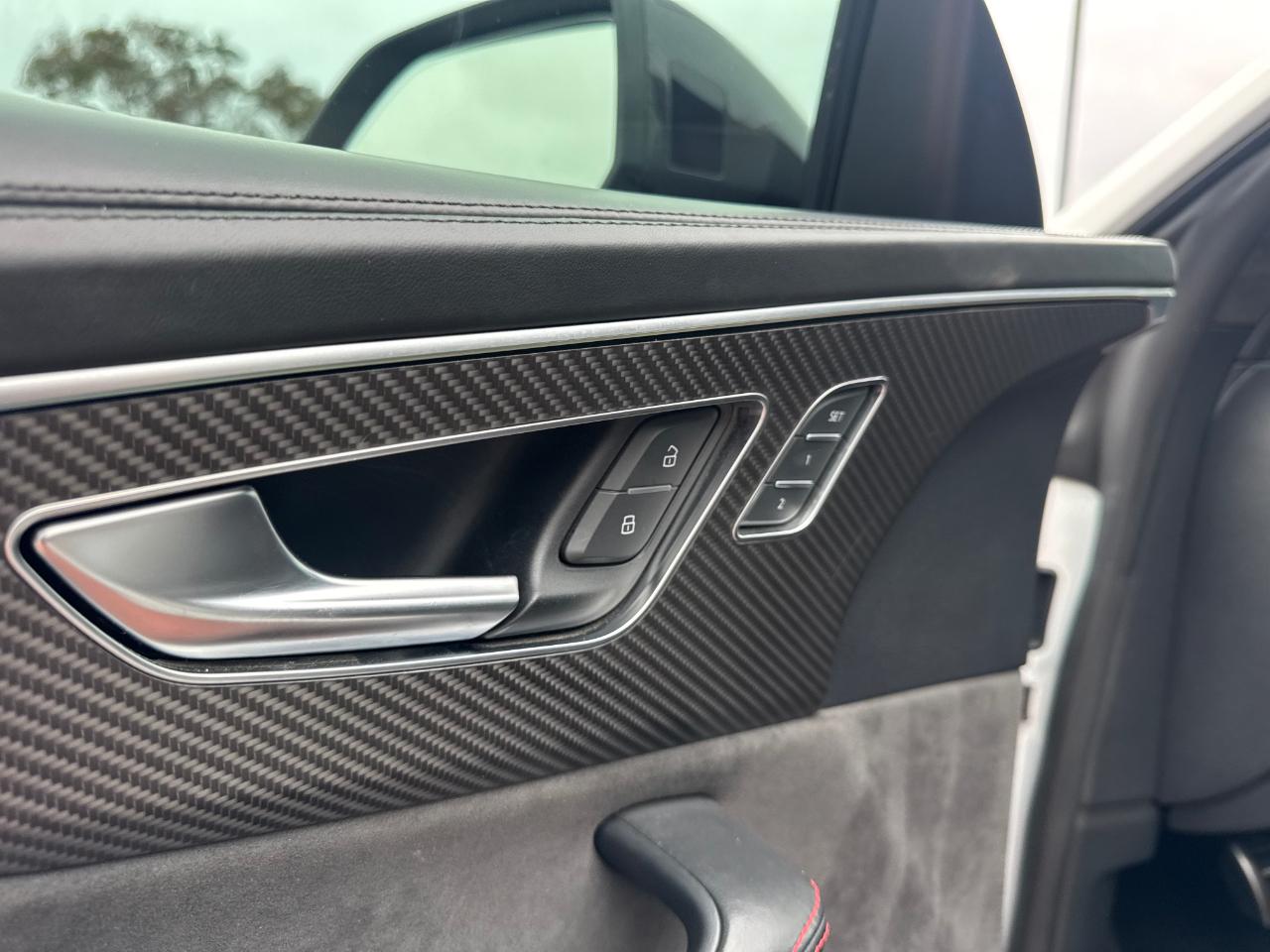 Audi RS Q8  2020