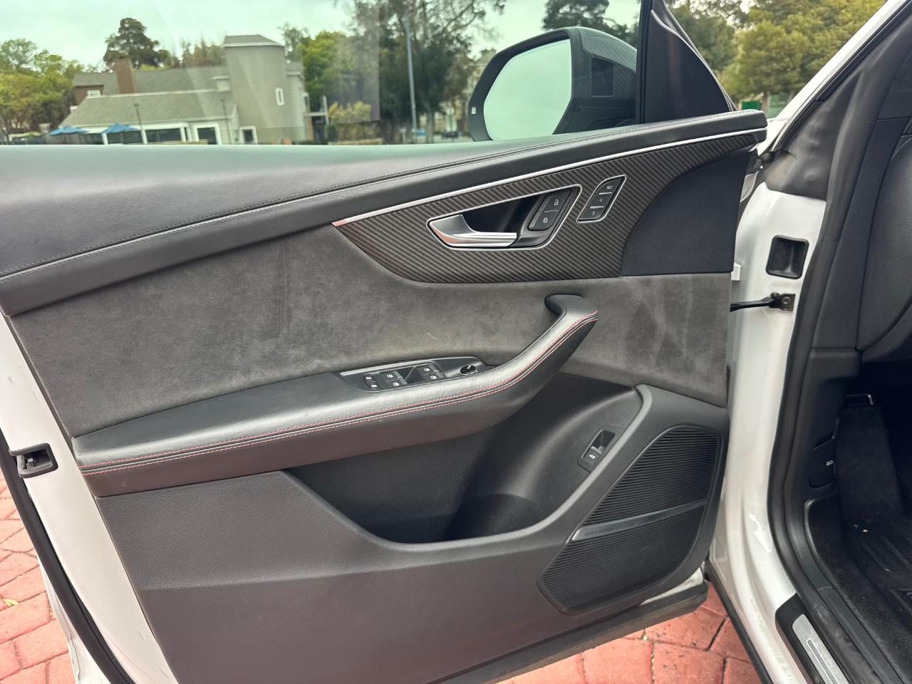 Audi RS Q8  2020