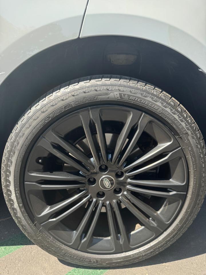 Land Rover New Range Rover SE 2023