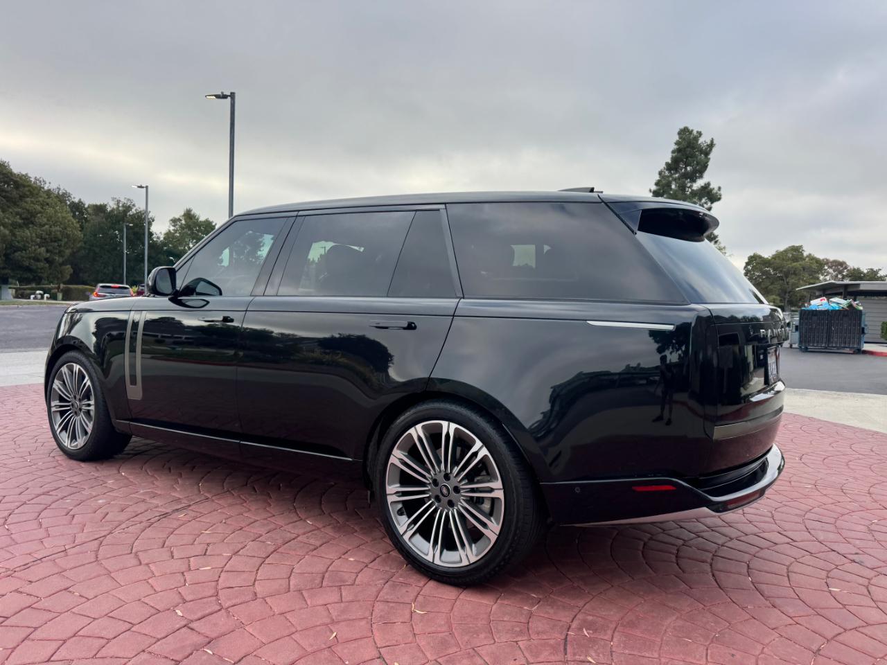 Land Rover Range Rover SE LWB 7 2025