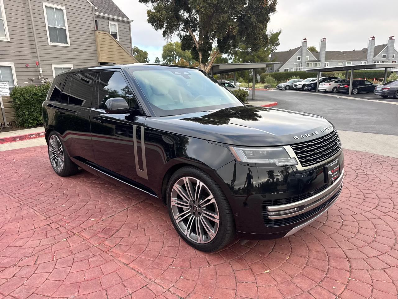 Land Rover Range Rover SE LWB 7 2025