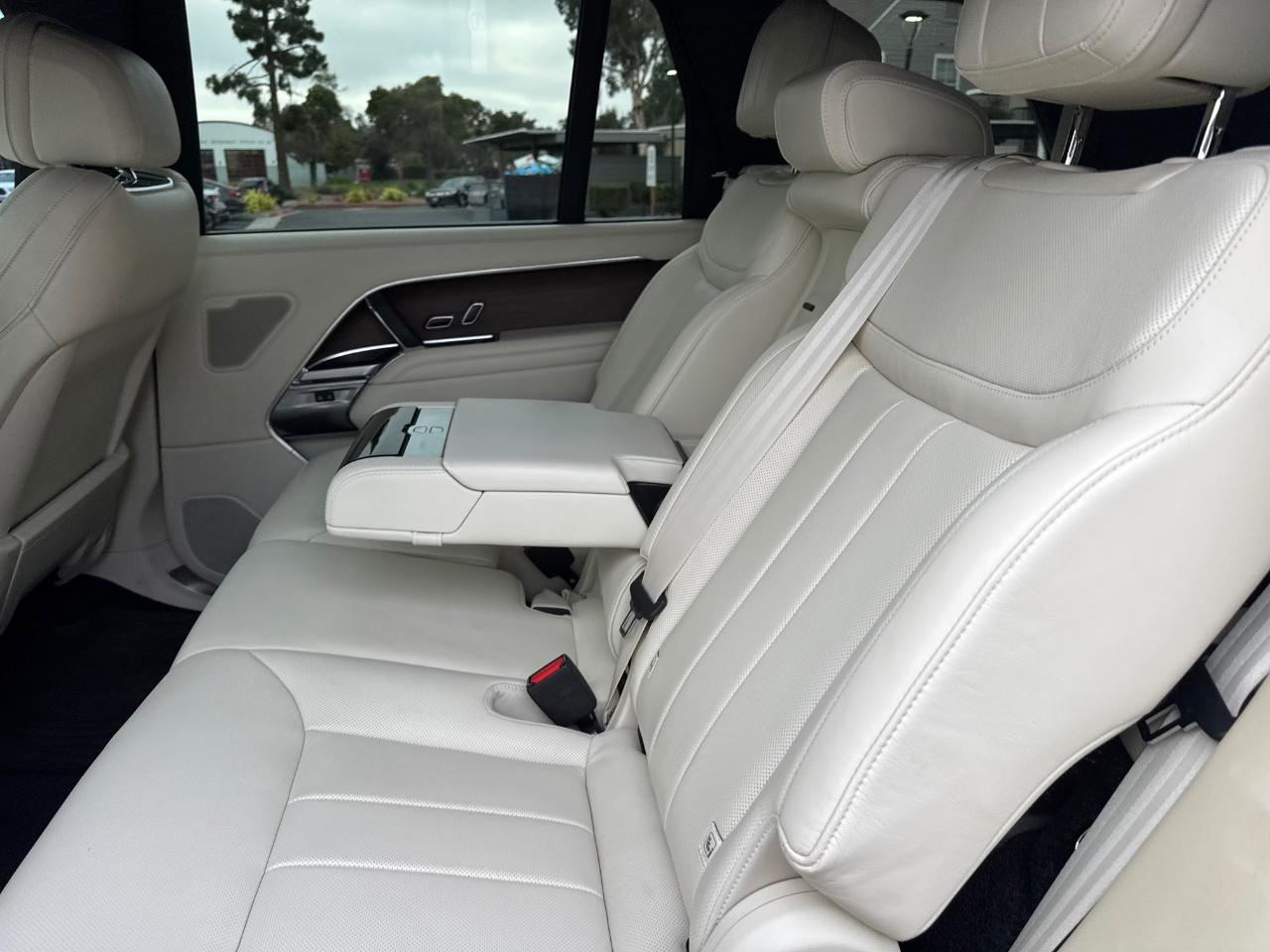 Land Rover Range Rover SE LWB 7 2025