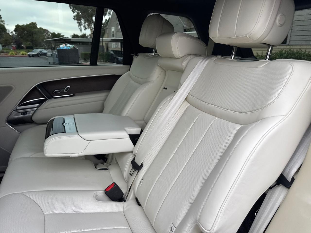Land Rover Range Rover SE LWB 7 2025