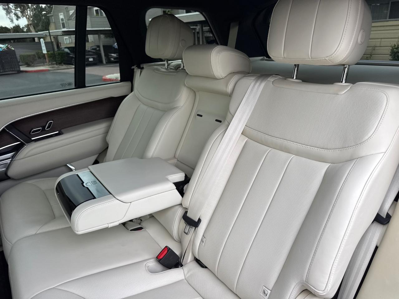 Land Rover Range Rover SE LWB 7 2025
