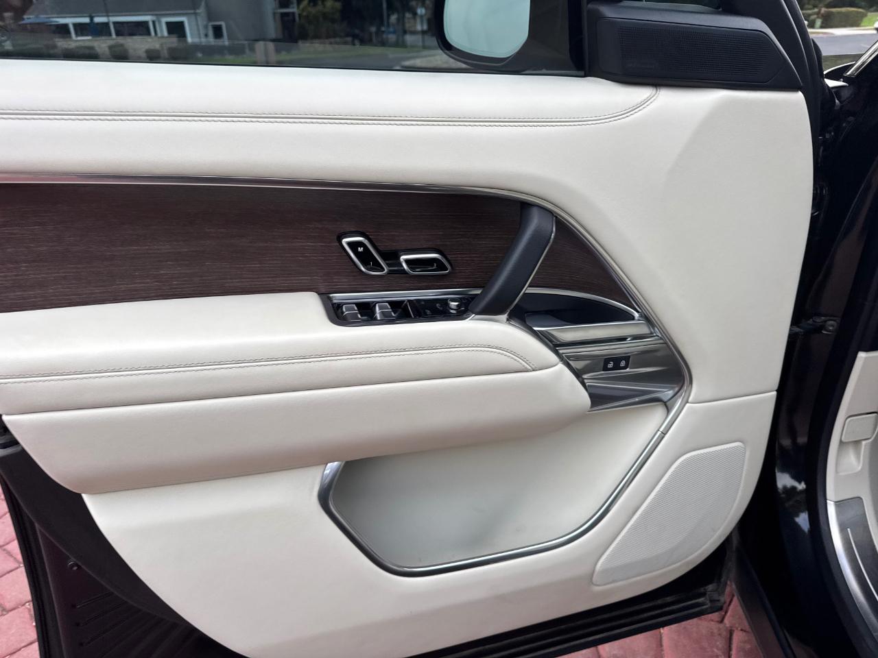 Land Rover Range Rover SE LWB 7 2025
