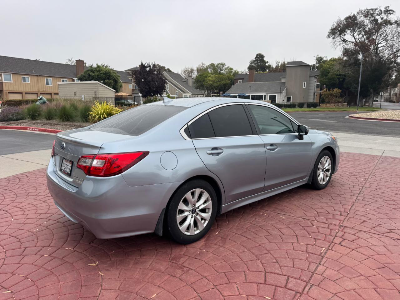 Subaru Legacy 2.5i Premium 2016
