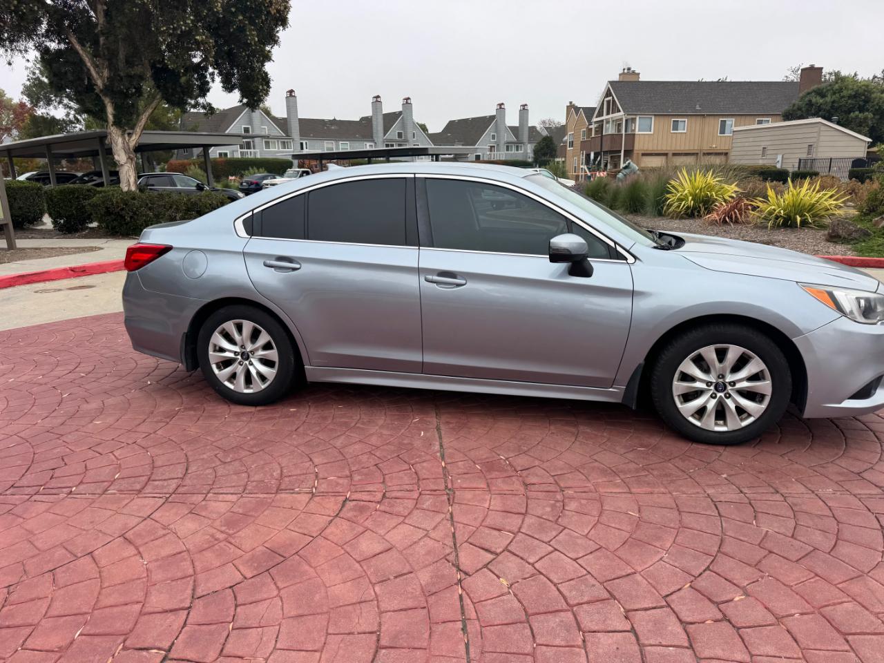 Subaru Legacy 2.5i Premium 2016