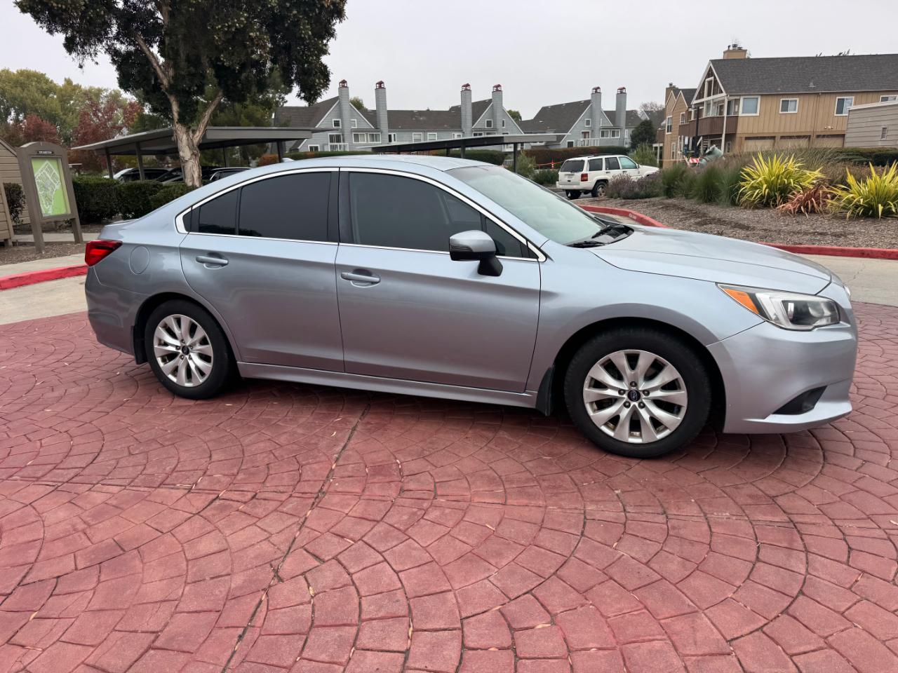 Subaru Legacy 2.5i Premium 2016