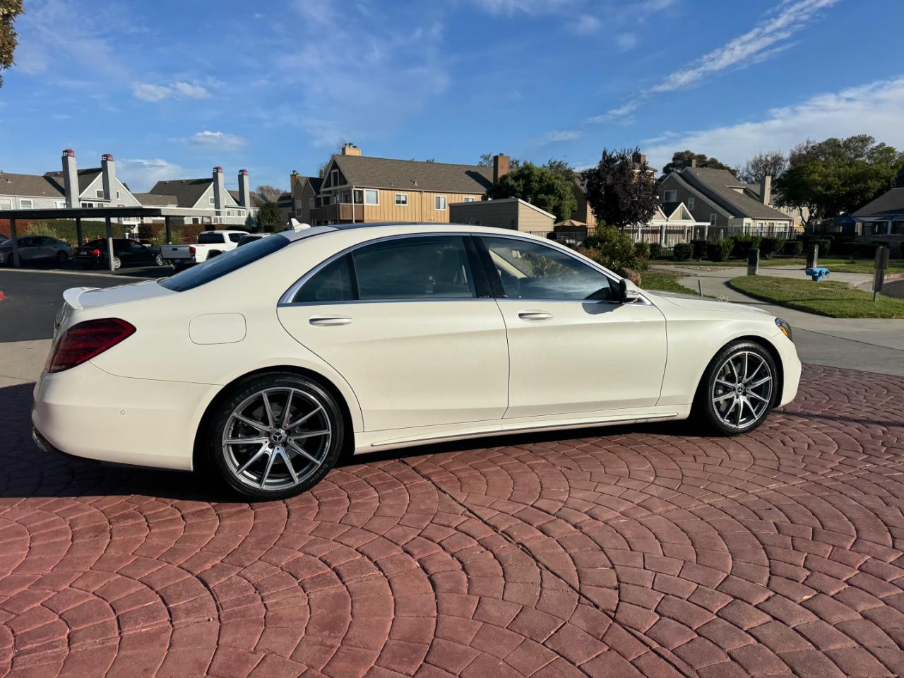 Mercedes-Benz S-Class S560 2019