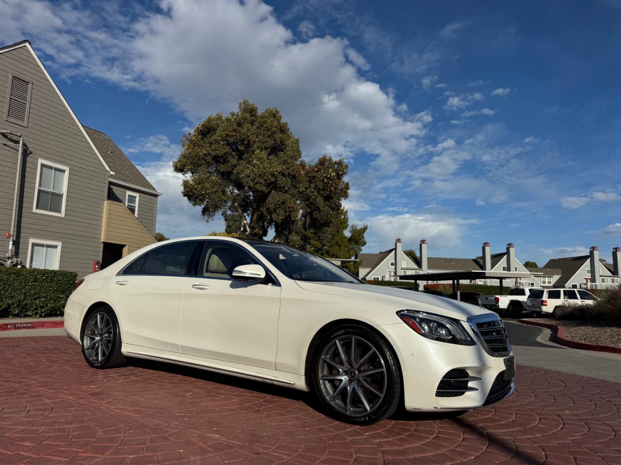 Mercedes-Benz S-Class S560 2019