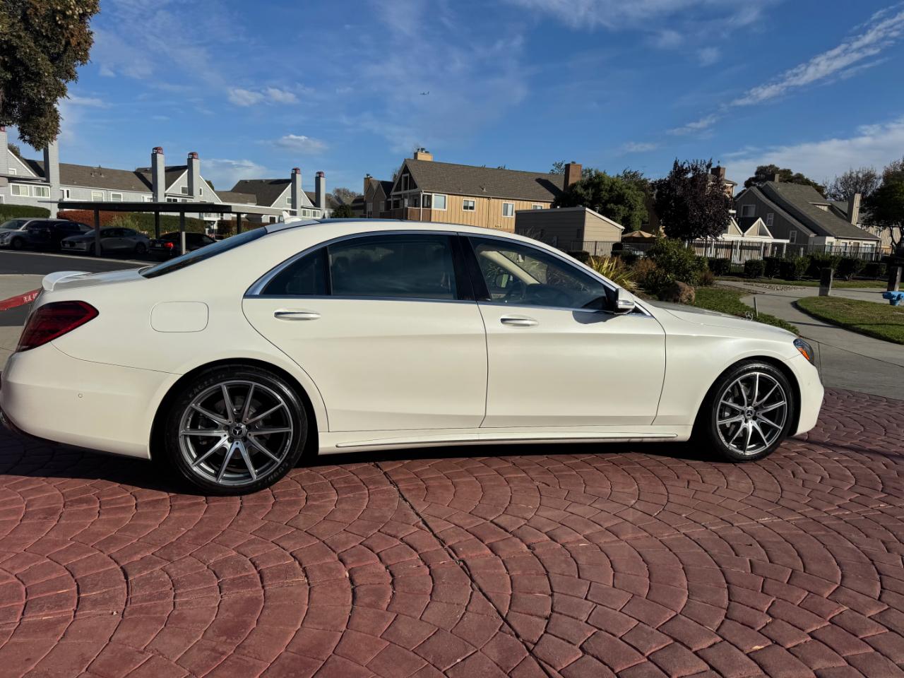 Mercedes-Benz S-Class S560 2019