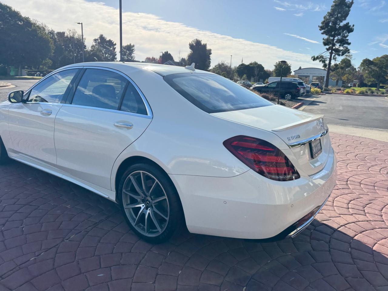 Mercedes-Benz S-Class S560 2019