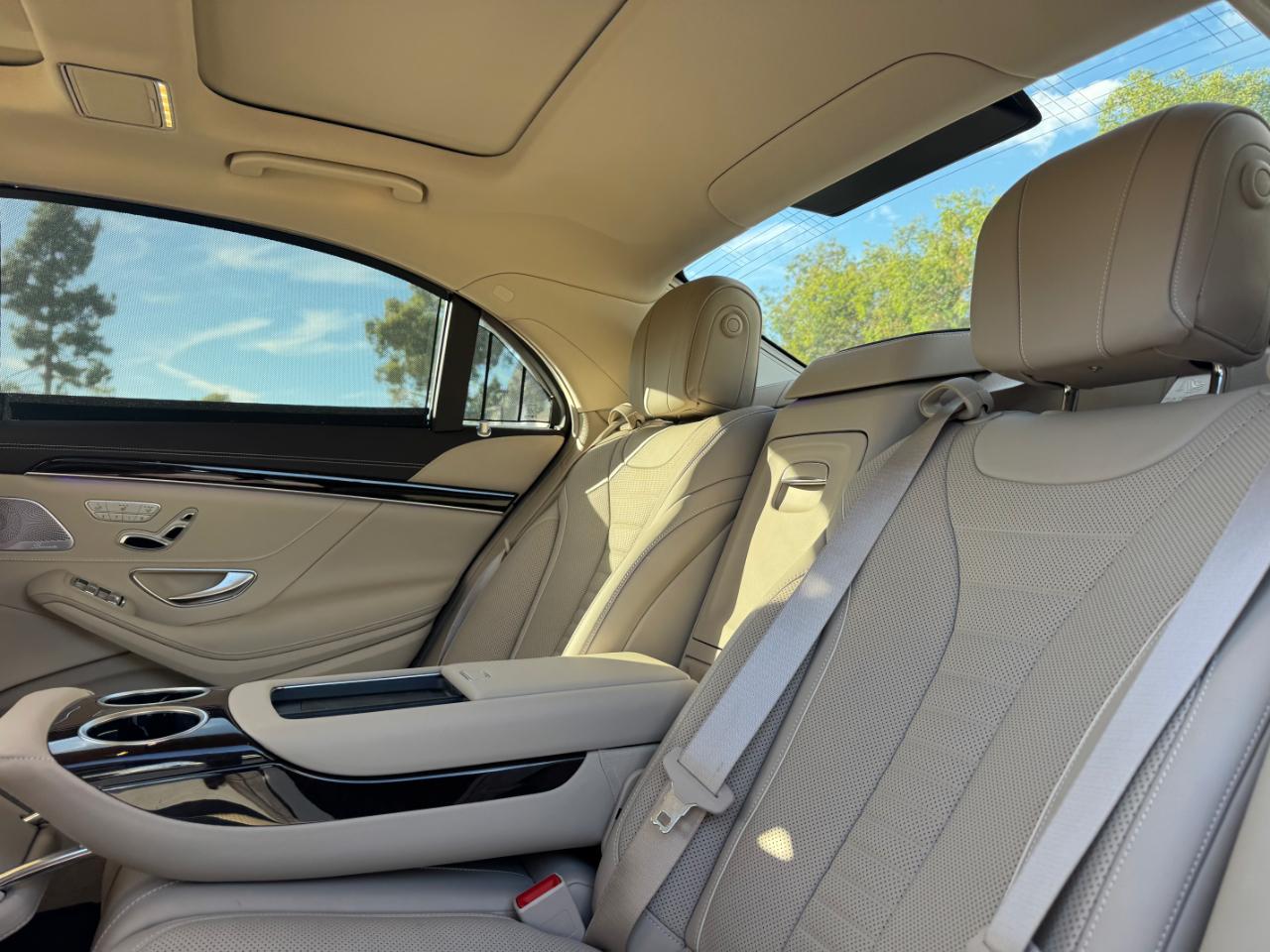 Mercedes-Benz S-Class S560 2019