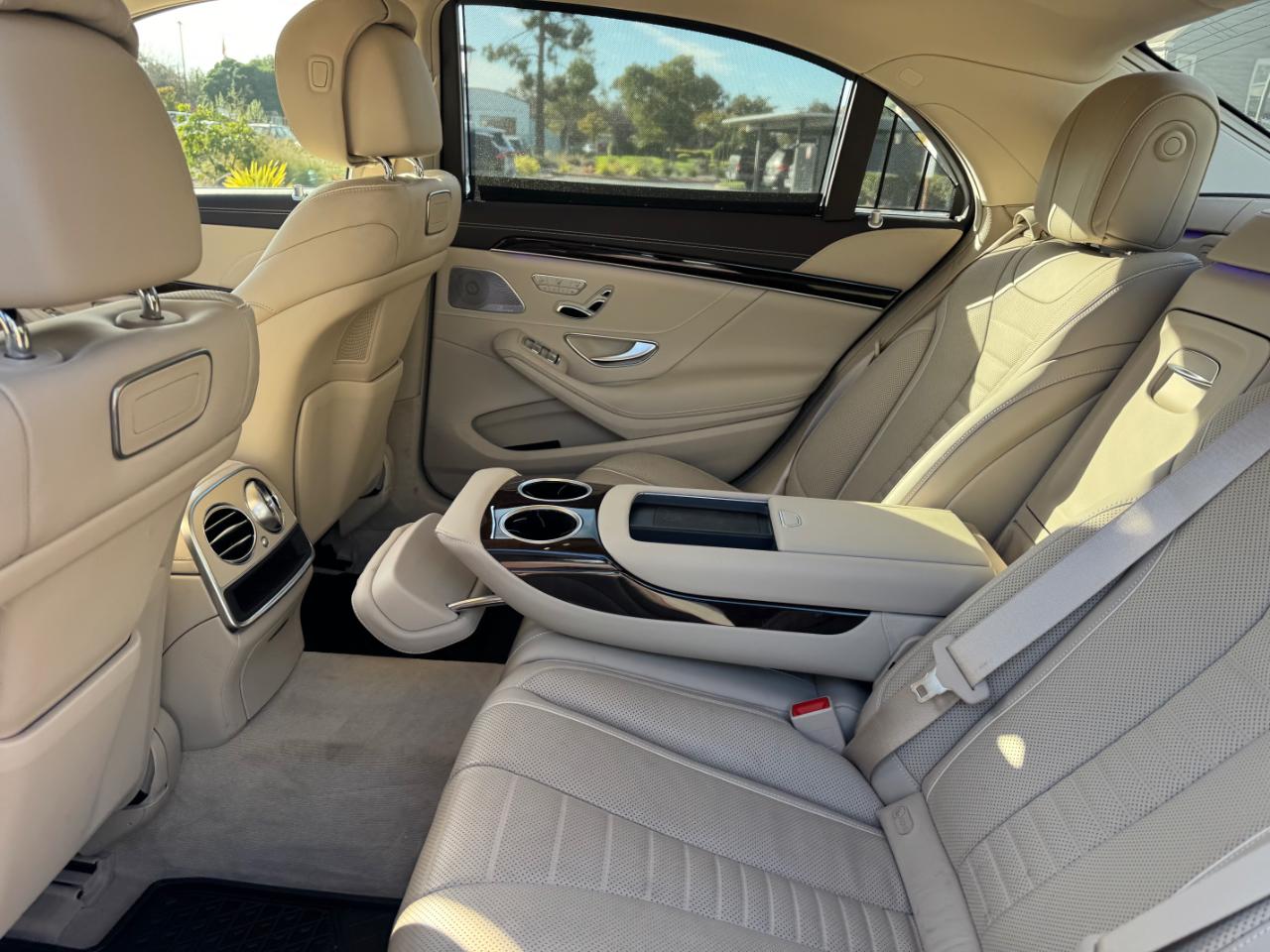 Mercedes-Benz S-Class S560 2019