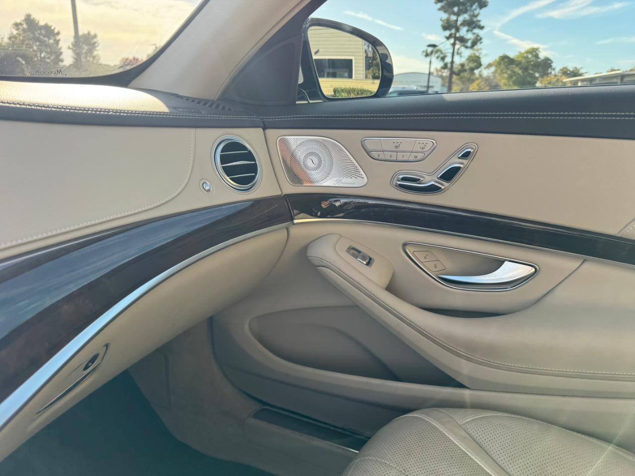Mercedes-Benz S-Class S560 2019