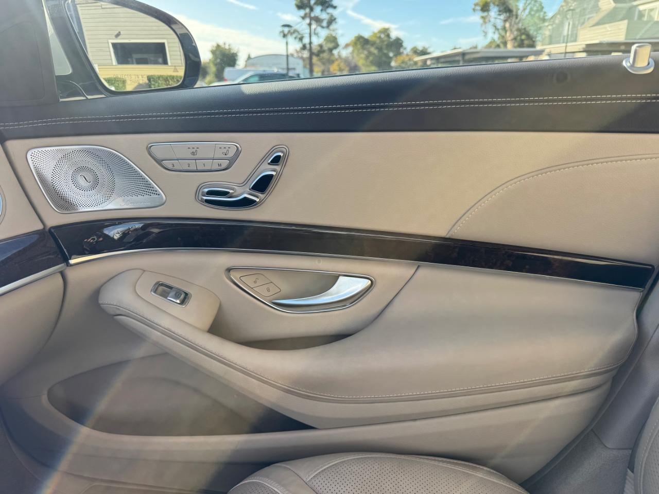 Mercedes-Benz S-Class S560 2019