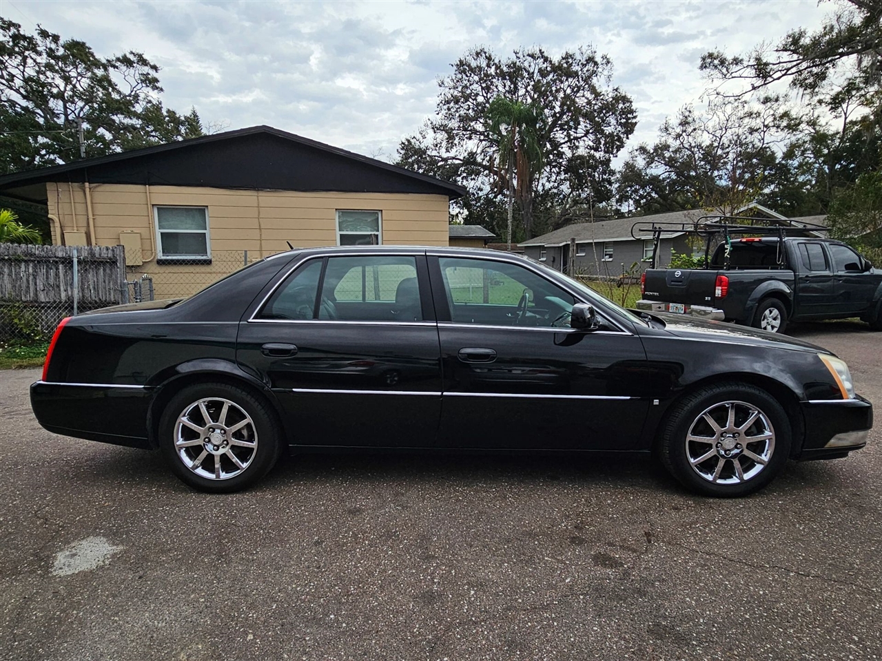 Cadillac DTS  2006