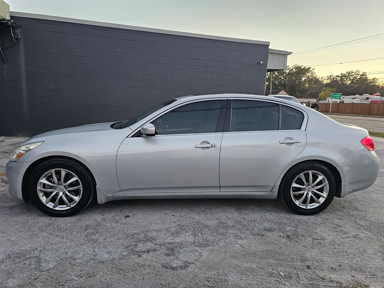 Infiniti G Sedan  2009