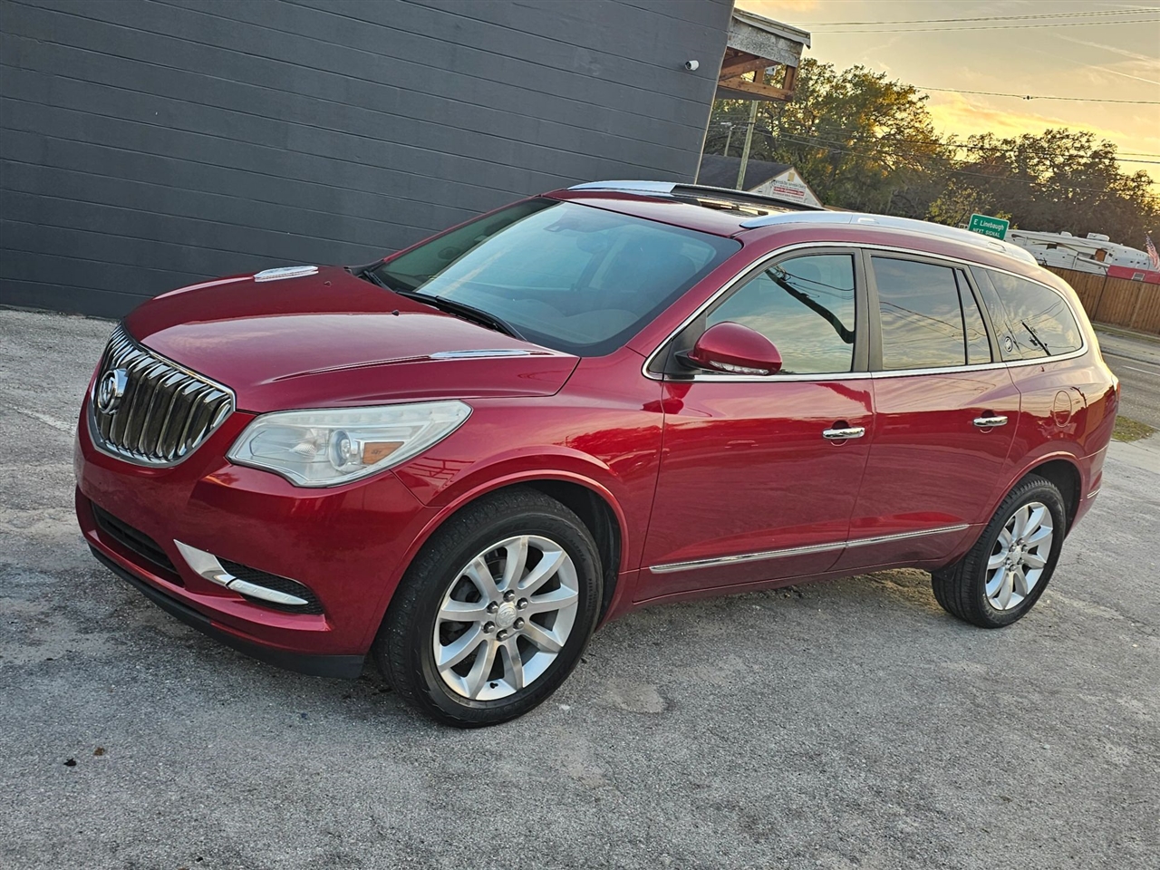 2014 Buick Enclave Premium's photo