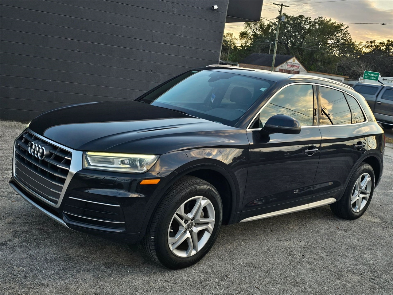 2019 Audi Q5 Premium Sport Utility 4D